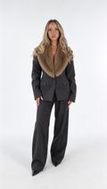 "Vera" Blazer-Anzug mit Fellkragen