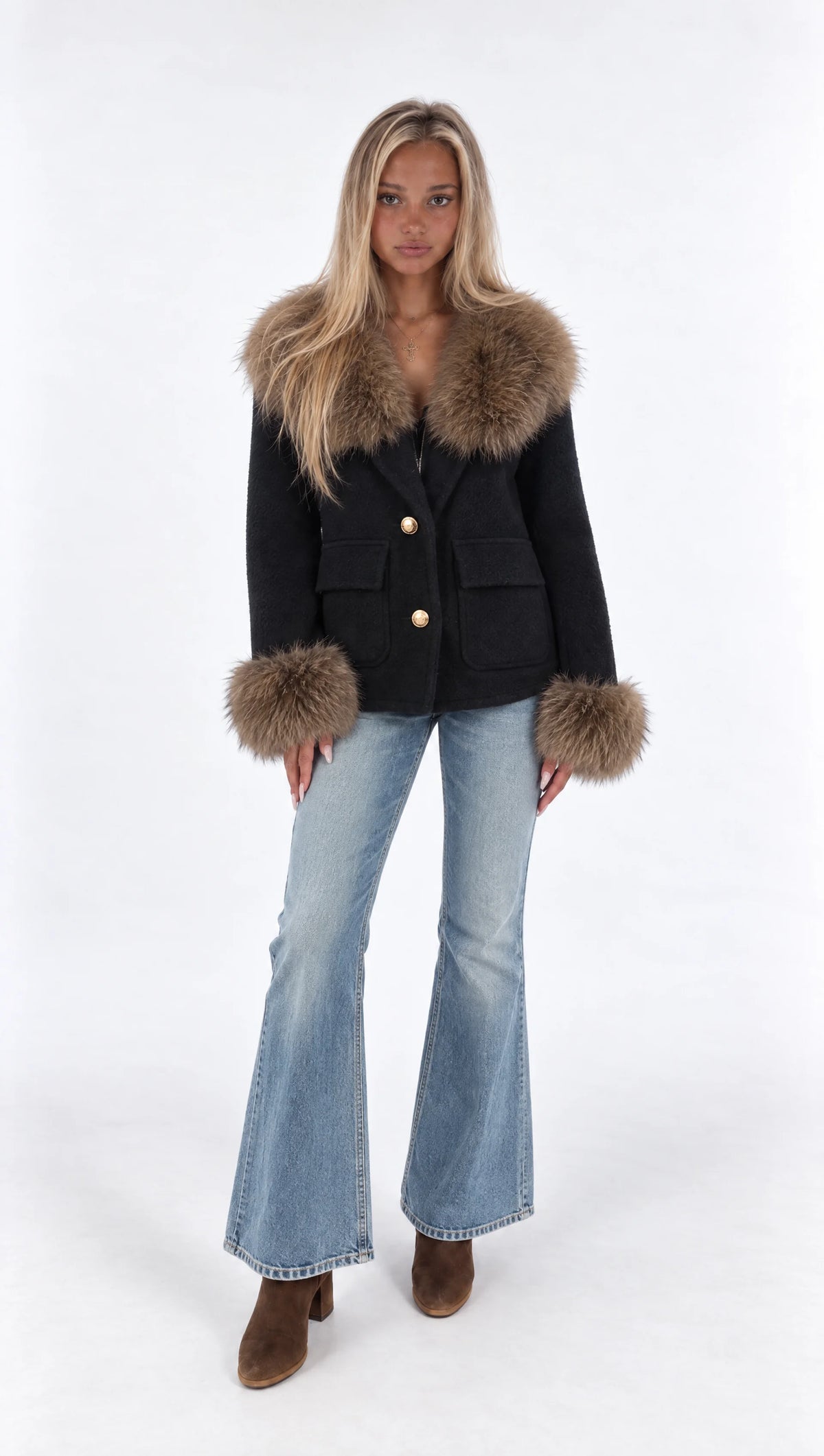 Bouclé-Jacke mit Fellkragen und Fellmanschetten