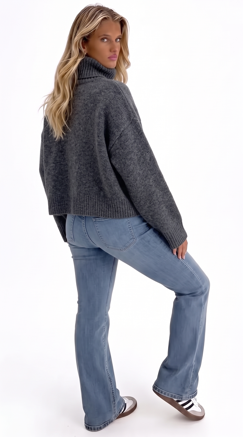 Oversized Rollkragenpullover — Anthrazit